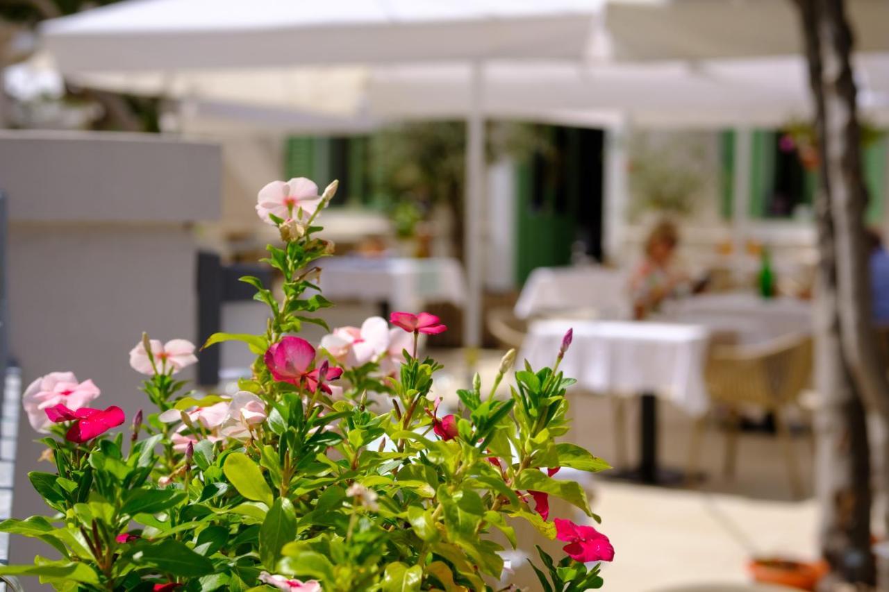 Hotel Vila Conte Veli Lošinj Exterior foto