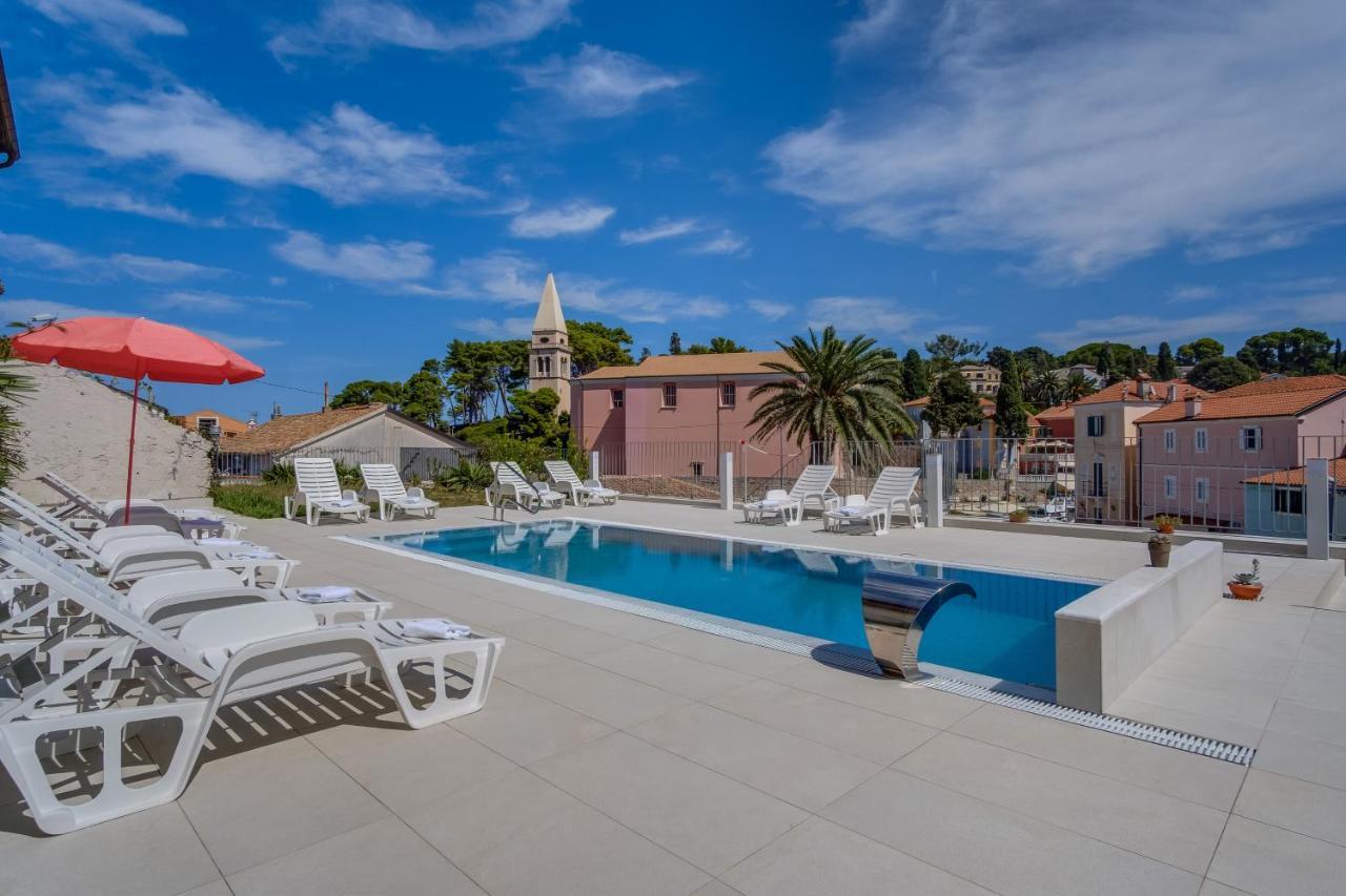 Hotel Vila Conte Veli Lošinj Exterior foto